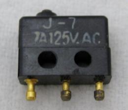 【少々難有】オムロン　マイクロスイッチ　J-7【特価】